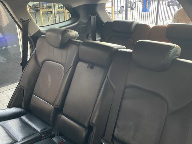 Черный Хендай Санта Фе, объемом двигателя 2.2 л и пробегом 200 тыс. км за 19000 $, фото 2 на Automoto.ua