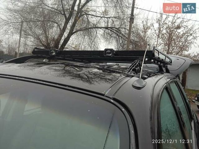 Черный Хендай Санта Фе, объемом двигателя 1.99 л и пробегом 359 тыс. км за 4500 $, фото 17 на Automoto.ua