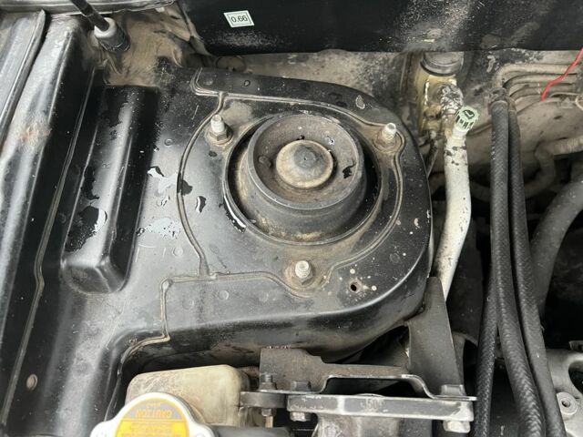 Чорний Хендай Санта Фе, об'ємом двигуна 2 л та пробігом 350 тис. км за 6999 $, фото 12 на Automoto.ua