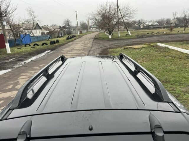 Чорний Хендай Санта Фе, об'ємом двигуна 2 л та пробігом 350 тис. км за 6999 $, фото 20 на Automoto.ua