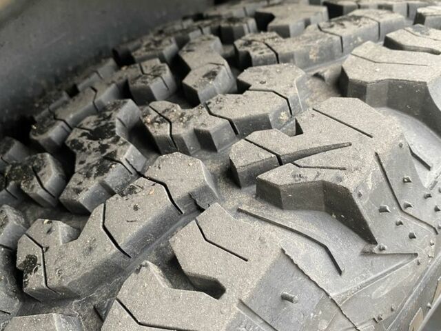 Чорний Хендай Санта Фе, об'ємом двигуна 2 л та пробігом 288 тис. км за 5400 $, фото 7 на Automoto.ua