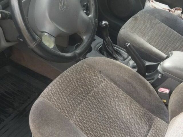 Хендай Санта Фе 2002 в Кривом Роге на Automoto.ua Черный Хендай Санта Фе, объемом двигателя 2.4 л и пробегом 230 тыс. км за 3700 $, фото 2 на Automoto.ua