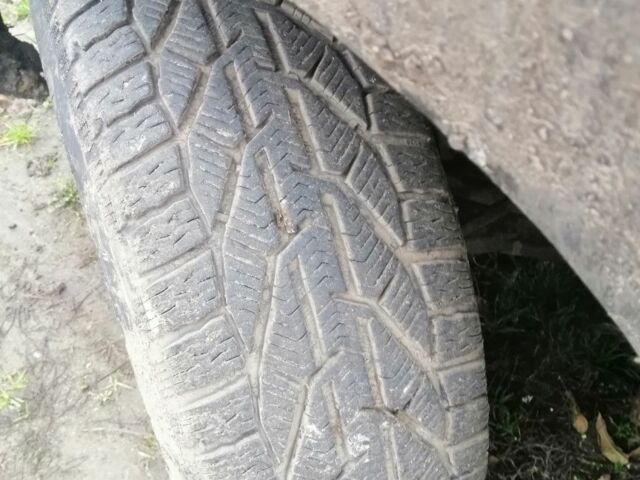 Черный Хендай Санта Фе, объемом двигателя 2 л и пробегом 220 тыс. км за 2700 $, фото 7 на Automoto.ua