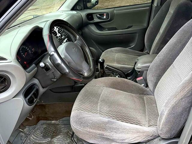 Чорний Хендай Санта Фе, об'ємом двигуна 2 л та пробігом 267 тис. км за 2500 $, фото 6 на Automoto.ua