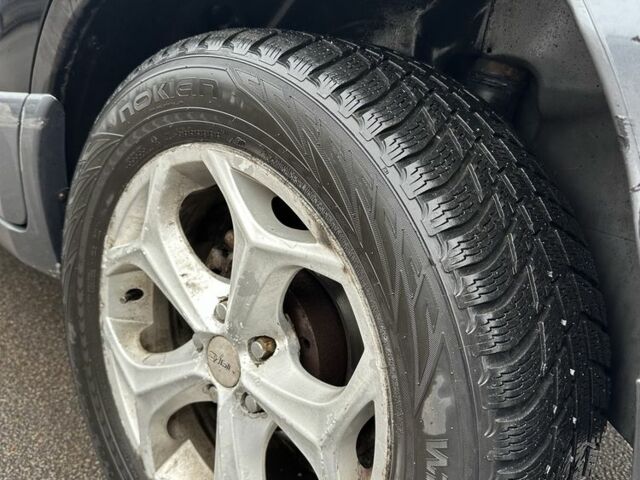 Чорний Хендай Санта Фе, об'ємом двигуна 2 л та пробігом 300 тис. км за 2700 $, фото 7 на Automoto.ua