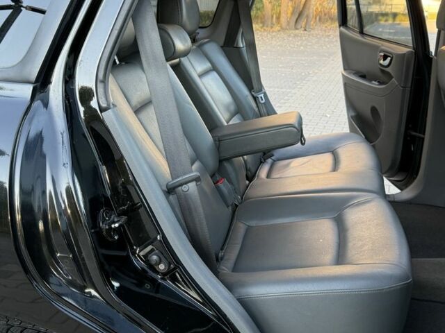 Черный Хендай Санта Фе, объемом двигателя 0 л и пробегом 190 тыс. км за 3800 $, фото 9 на Automoto.ua