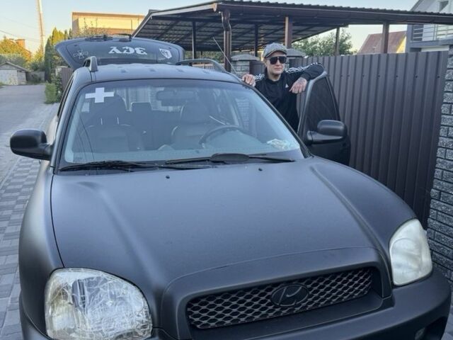 Черный Хендай Санта Фе, объемом двигателя 0 л и пробегом 185 тыс. км за 4294 $, фото 6 на Automoto.ua