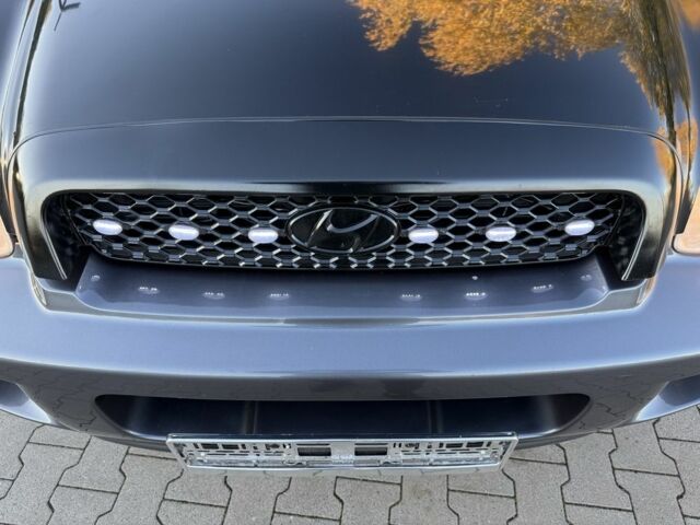 Черный Хендай Санта Фе, объемом двигателя 0 л и пробегом 190 тыс. км за 3800 $, фото 13 на Automoto.ua