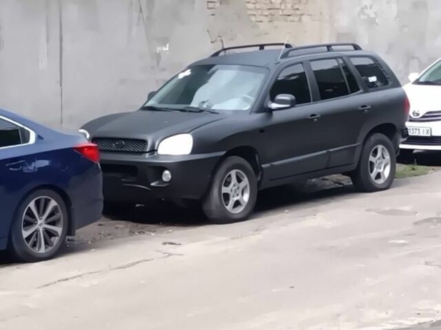 Черный Хендай Санта Фе, объемом двигателя 0 л и пробегом 185 тыс. км за 4294 $, фото 2 на Automoto.ua