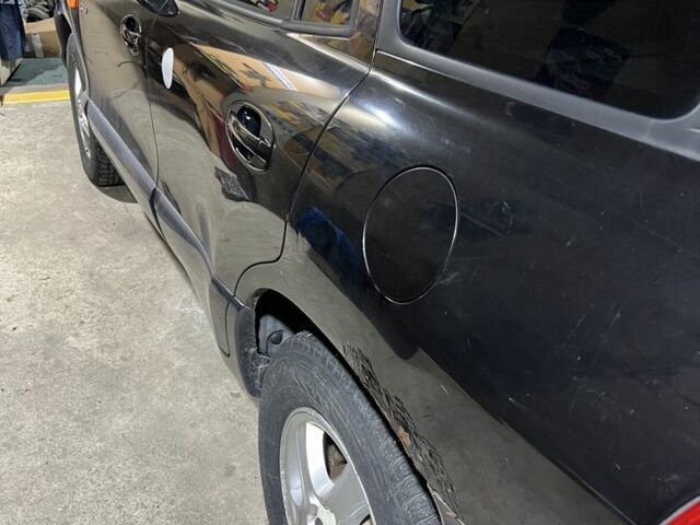 Чорний Хендай Санта Фе, об'ємом двигуна 2 л та пробігом 383 тис. км за 3300 $, фото 21 на Automoto.ua