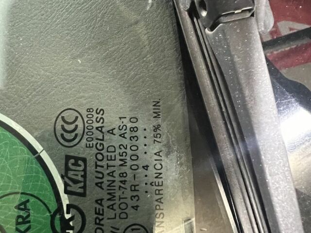 Чорний Хендай Санта Фе, об'ємом двигуна 2 л та пробігом 383 тис. км за 3300 $, фото 22 на Automoto.ua