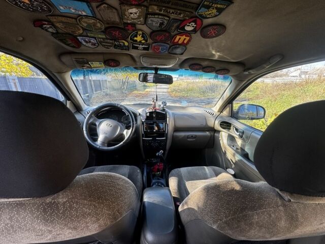 Чорний Хендай Санта Фе, об'ємом двигуна 2 л та пробігом 3 тис. км за 2851 $, фото 4 на Automoto.ua