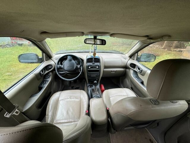 Черный Хендай Санта Фе, объемом двигателя 2 л и пробегом 273 тыс. км за 3800 $, фото 9 на Automoto.ua