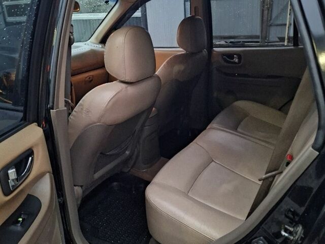 Хендай Санта Фе 2004 в Кропивницком (Кировограде) на Automoto.ua Черный Хендай Санта Фе, объемом двигателя 2 л и пробегом 240 тыс. км за 5450 $, фото 7 на Automoto.ua