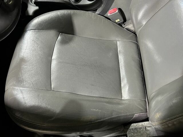 Чорний Хендай Санта Фе, об'ємом двигуна 2 л та пробігом 383 тис. км за 3300 $, фото 9 на Automoto.ua