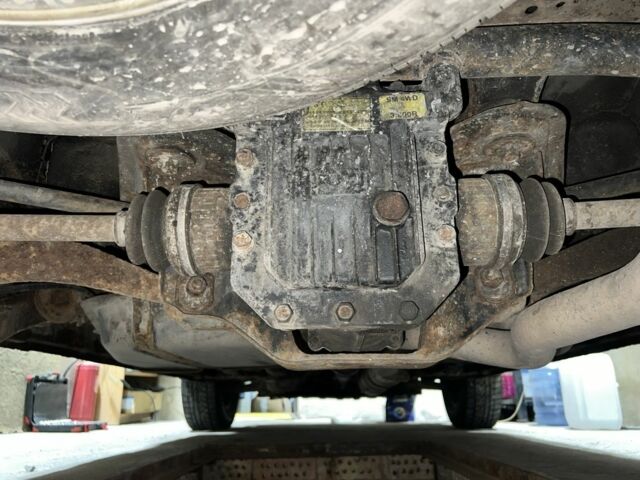 Чорний Хендай Санта Фе, об'ємом двигуна 2 л та пробігом 383 тис. км за 3300 $, фото 12 на Automoto.ua