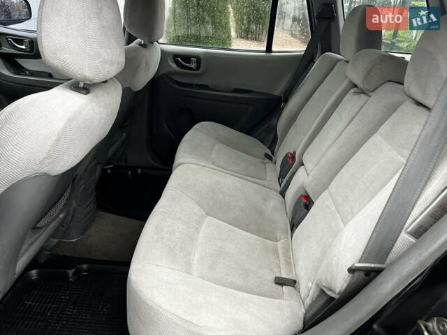 Черный Хендай Санта Фе, объемом двигателя 2 л и пробегом 270 тыс. км за 4300 $, фото 10 на Automoto.ua