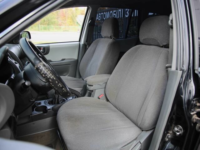 Черный Хендай Санта Фе, объемом двигателя 2 л и пробегом 222 тыс. км за 5500 $, фото 6 на Automoto.ua