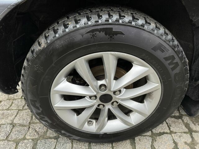 Чорний Хендай Санта Фе, об'ємом двигуна 2.35 л та пробігом 186 тис. км за 6000 $, фото 13 на Automoto.ua