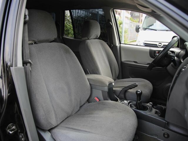 Черный Хендай Санта Фе, объемом двигателя 2 л и пробегом 222 тыс. км за 5500 $, фото 9 на Automoto.ua