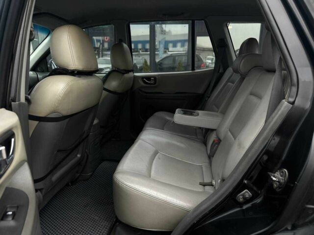 Чорний Хендай Санта Фе, об'ємом двигуна 2.7 л та пробігом 231 тис. км за 6490 $, фото 16 на Automoto.ua