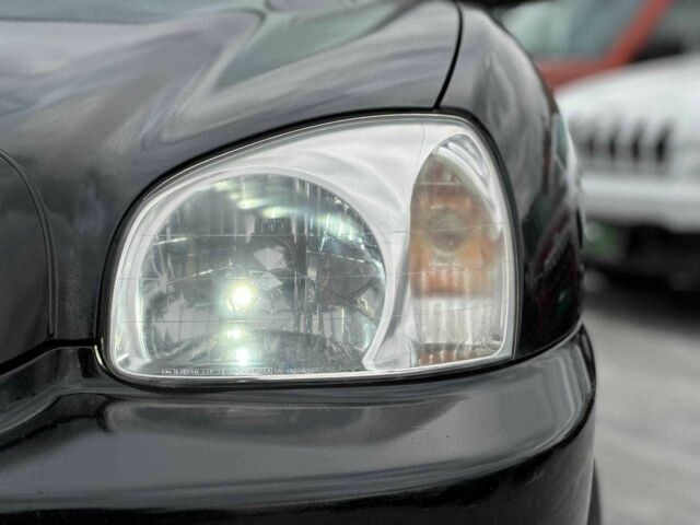 Чорний Хендай Санта Фе, об'ємом двигуна 2.7 л та пробігом 231 тис. км за 6490 $, фото 3 на Automoto.ua