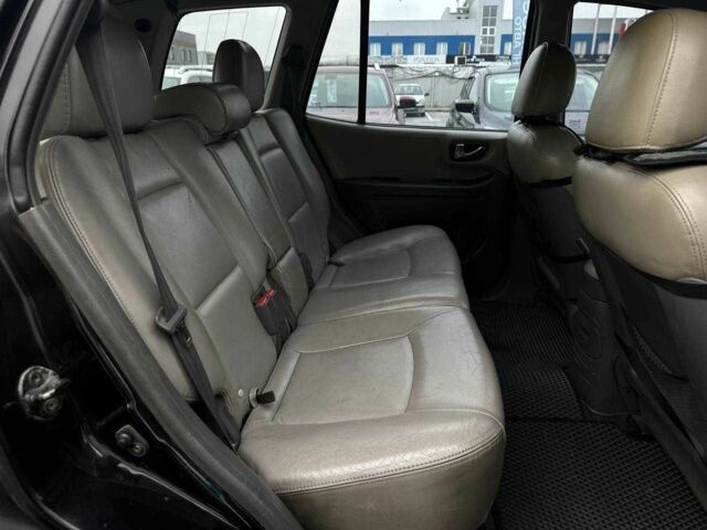 Чорний Хендай Санта Фе, об'ємом двигуна 2.7 л та пробігом 231 тис. км за 6490 $, фото 13 на Automoto.ua