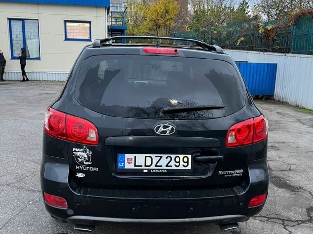 Черный Хендай Санта Фе, объемом двигателя 2.2 л и пробегом 307 тыс. км за 5900 $, фото 2 на Automoto.ua