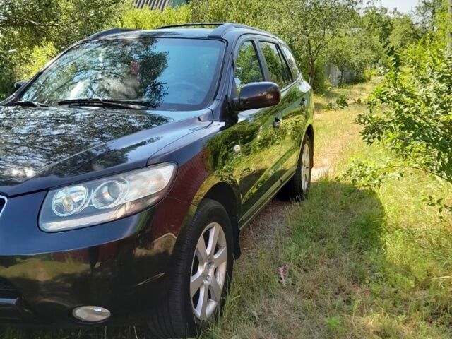 Черный Хендай Санта Фе, объемом двигателя 2.2 л и пробегом 280 тыс. км за 7531 $, фото 2 на Automoto.ua