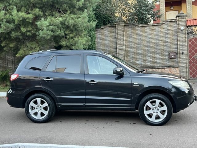 Черный Хендай Санта Фе, объемом двигателя 2.2 л и пробегом 269 тыс. км за 5769 $, фото 3 на Automoto.ua