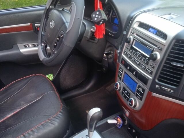 Черный Хендай Санта Фе, объемом двигателя 2.2 л и пробегом 273 тыс. км за 8999 $, фото 3 на Automoto.ua