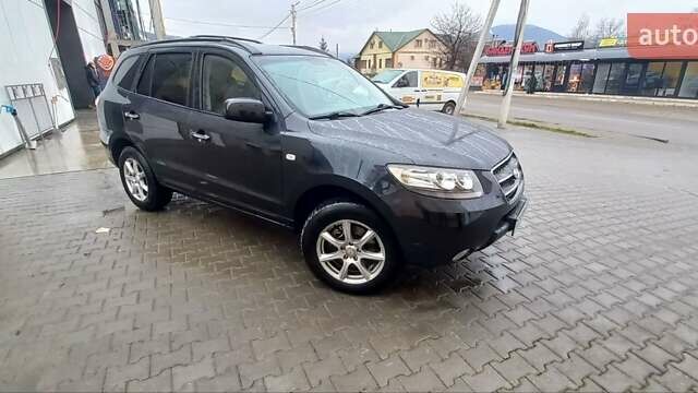 Черный Хендай Санта Фе, объемом двигателя 0 л и пробегом 280 тыс. км за 7800 $, фото 3 на Automoto.ua