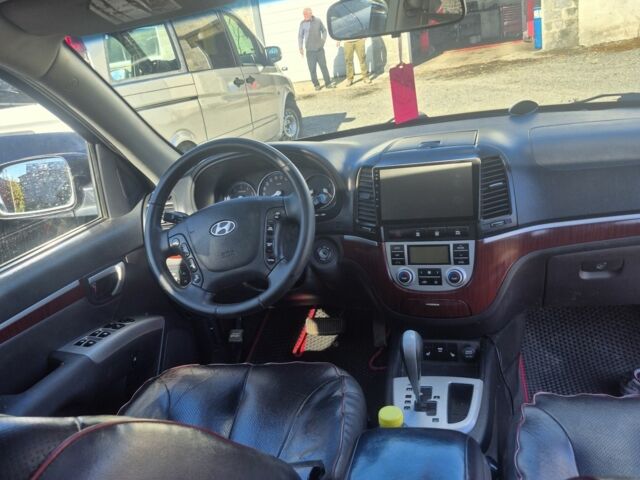Чорний Хендай Санта Фе, об'ємом двигуна 2.2 л та пробігом 238 тис. км за 6500 $, фото 5 на Automoto.ua