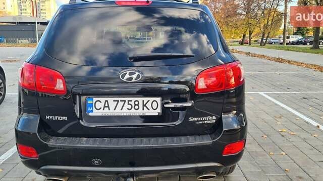 Черный Хендай Санта Фе, объемом двигателя 2.2 л и пробегом 195 тыс. км за 9500 $, фото 2 на Automoto.ua