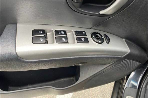 Черный Хендай Санта Фе, объемом двигателя 2.2 л и пробегом 316 тыс. км за 8499 $, фото 1 на Automoto.ua