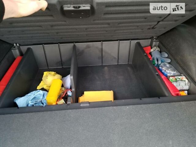 Черный Хендай Санта Фе, объемом двигателя 2.2 л и пробегом 245 тыс. км за 9500 $, фото 23 на Automoto.ua