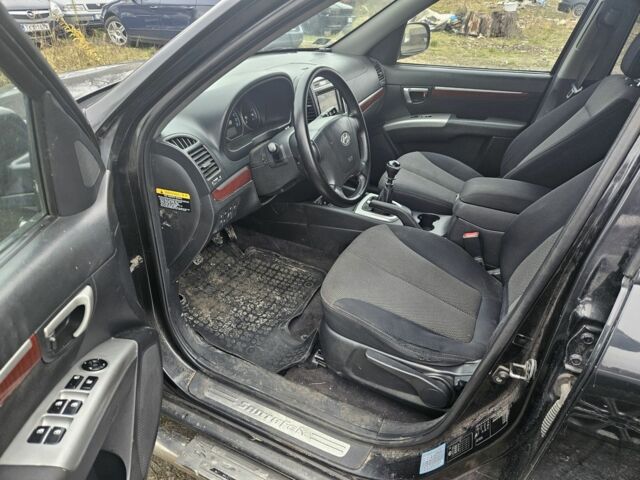 Чорний Хендай Санта Фе, об'ємом двигуна 2.2 л та пробігом 320 тис. км за 4400 $, фото 6 на Automoto.ua