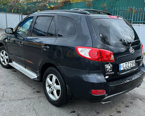 Черный Хендай Санта Фе, объемом двигателя 2.2 л и пробегом 307 тыс. км за 5770 $, фото 5 на Automoto.ua