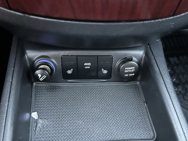 Черный Хендай Санта Фе, объемом двигателя 2.2 л и пробегом 269 тыс. км за 5769 $, фото 12 на Automoto.ua