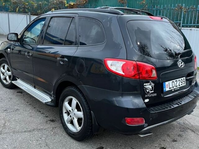 Черный Хендай Санта Фе, объемом двигателя 2.2 л и пробегом 307 тыс. км за 5900 $, фото 1 на Automoto.ua