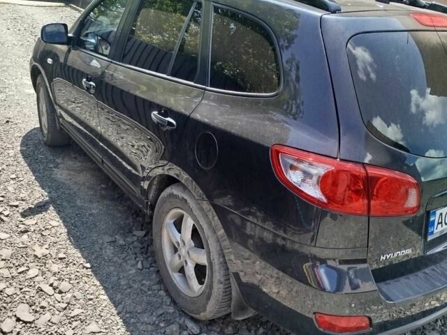 Черный Хендай Санта Фе, объемом двигателя 2.2 л и пробегом 290 тыс. км за 7350 $, фото 6 на Automoto.ua