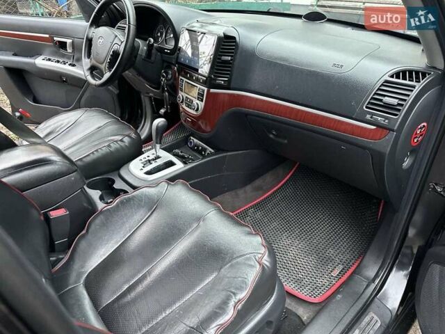 Чорний Хендай Санта Фе, об'ємом двигуна 2.2 л та пробігом 240 тис. км за 8900 $, фото 15 на Automoto.ua