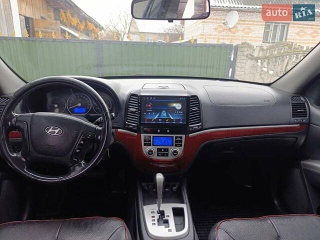 Черный Хендай Санта Фе, объемом двигателя 2.19 л и пробегом 250 тыс. км за 8600 $, фото 9 на Automoto.ua