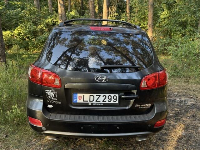 Черный Хендай Санта Фе, объемом двигателя 2.2 л и пробегом 306 тыс. км за 5826 $, фото 4 на Automoto.ua