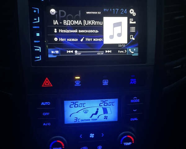 Черный Хендай Санта Фе, объемом двигателя 2.7 л и пробегом 246 тыс. км за 7900 $, фото 19 на Automoto.ua