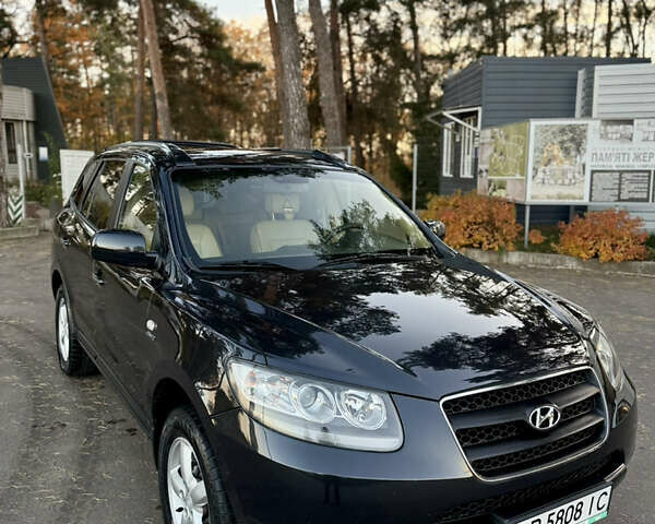Черный Хендай Санта Фе, объемом двигателя 2.19 л и пробегом 235 тыс. км за 9999 $, фото 3 на Automoto.ua