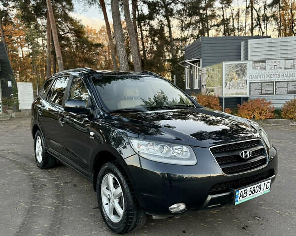 Черный Хендай Санта Фе, объемом двигателя 2.19 л и пробегом 235 тыс. км за 9999 $, фото 9 на Automoto.ua