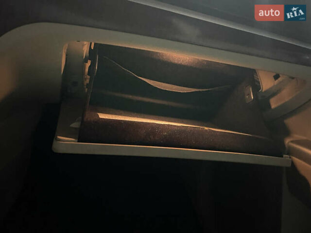 Черный Хендай Санта Фе, объемом двигателя 2.19 л и пробегом 214 тыс. км за 9700 $, фото 23 на Automoto.ua