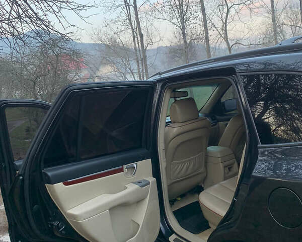 Черный Хендай Санта Фе, объемом двигателя 2.2 л и пробегом 268 тыс. км за 8200 $, фото 9 на Automoto.ua