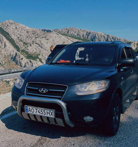Черный Хендай Санта Фе, объемом двигателя 2.19 л и пробегом 240 тыс. км за 8300 $, фото 6 на Automoto.ua